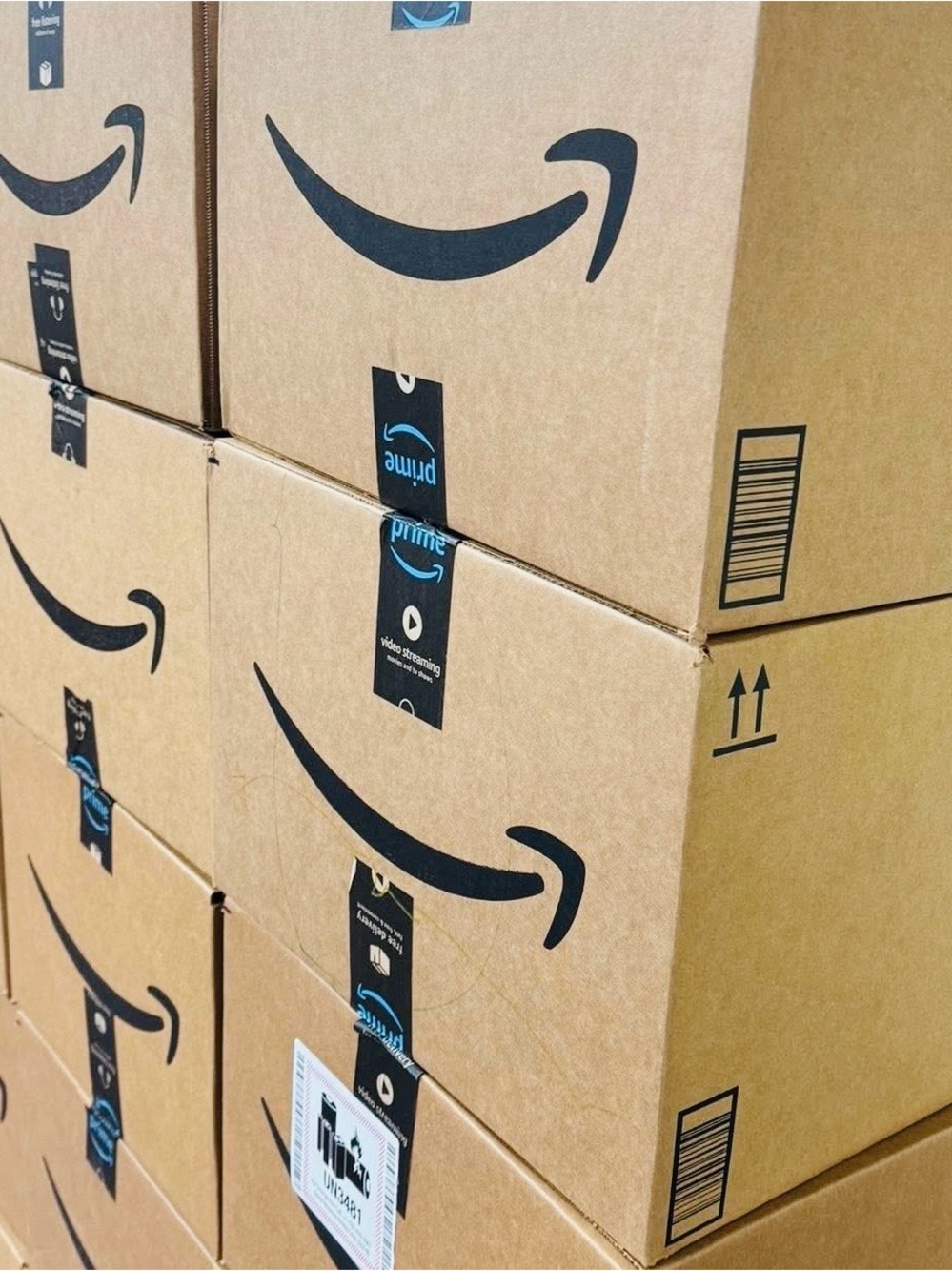 Amazon Mystery Box Bundles 20-30 Overstock Brand New Items $300 MSRP Liquidation